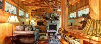 River Haus - Riverfront cabin on the Chattahoochee