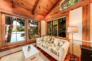 TV, fireplace - Knot Done -Luxurious Lakefront Lodge (Clarkesville)