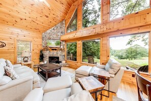 TV, fireplace - Ridge Top - Cozy Cabin on the 3rd Hole w/Hot Tub (Helen)