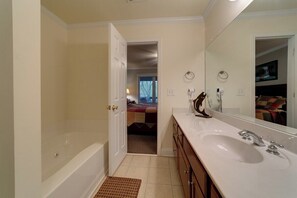 Badekar og hårføner