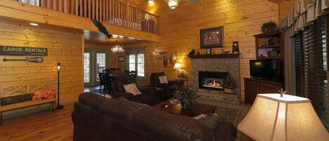 Smart TV, fireplace