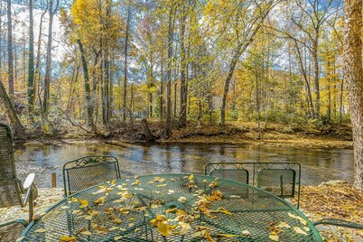 Lost Soles of the River | Romantic Riverside Retreat in Helen