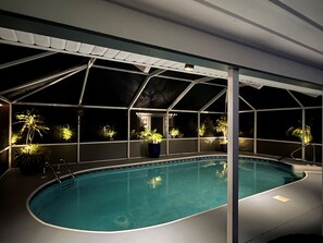 Piscina all'aperto, una piscina riscaldata