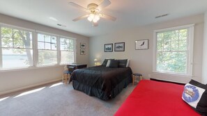 3 bedrooms, WiFi, bed sheets