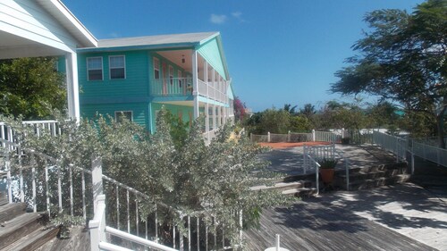 Ocean View Living on Tranquil Island