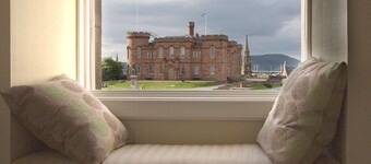 Renovated Victorian stone villa in the Riverside Conservation Area