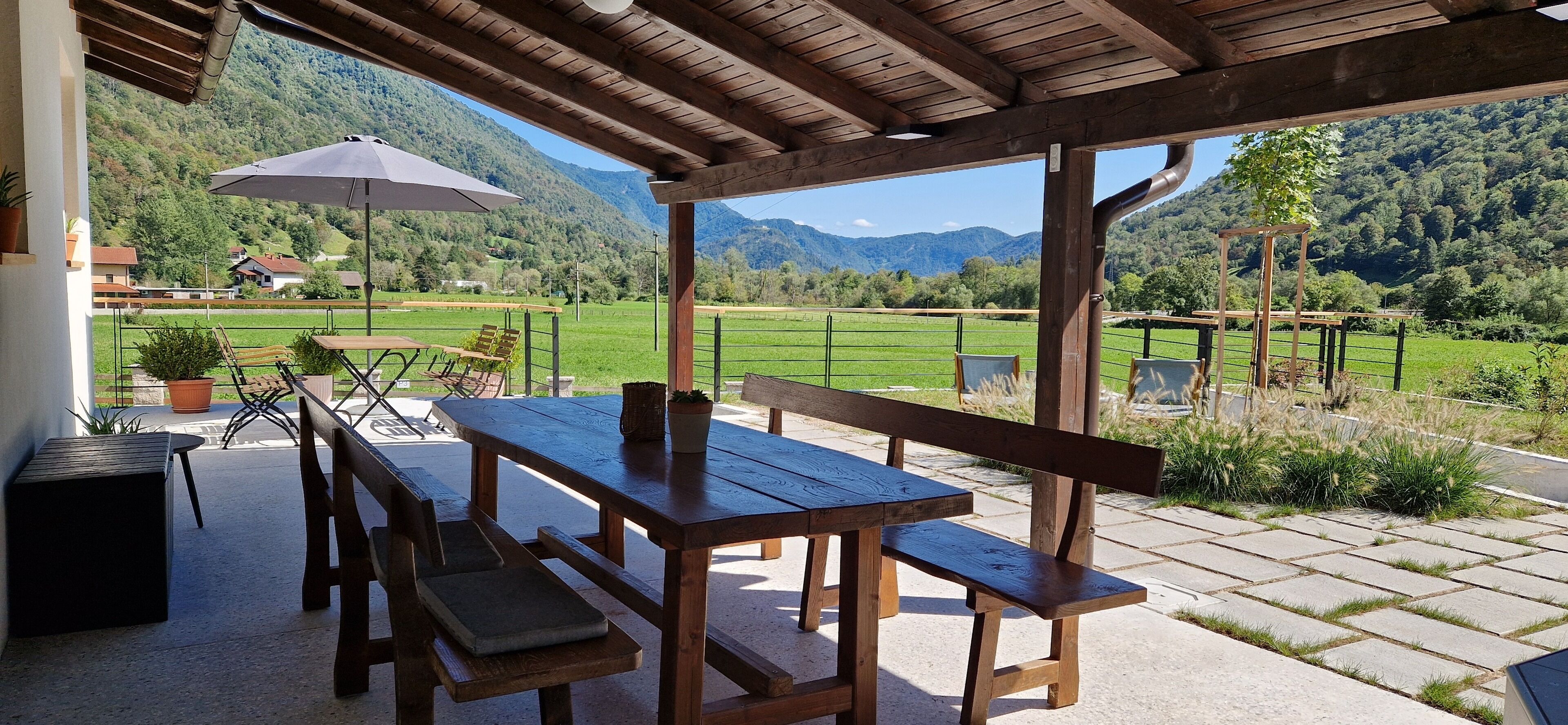 تناول الطعام بالخارج