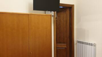 1 bedroom, in-room safe, iron/ironing board, travel crib