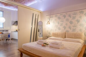 1 habitación, tabla de planchar con plancha, wifi y ropa de cama 