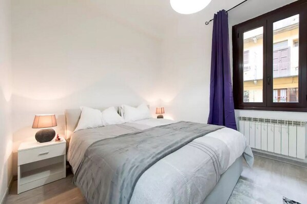 1 dormitorio, tabla de planchar con plancha, wifi