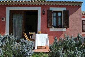 Outdoor dining - MARGHERITA ROOM (Loiri Porto San Paolo)