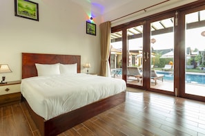 Quarto casal ou duplo luxo, vista para a piscina | Vista do quarto