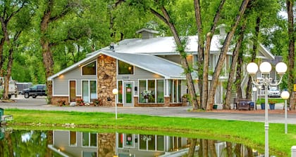 The Gunnison Inn at Dos Rios Golf Course