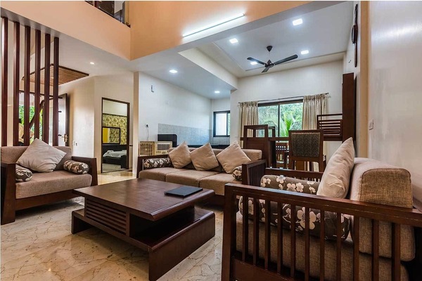 Cozy Villa | Living room