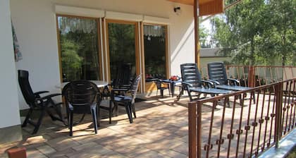 Comfortable holiday home at the Zeulenroda dam / bungalow village Zadelsdorf.