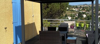 Very nice suite completely independent with its private bathroom