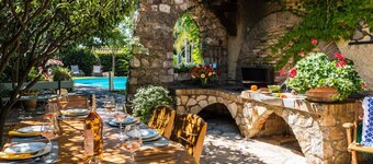 Prestigious Villa 8 bd*****, jacuzzi, independent studio, pool