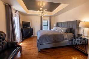 3 habitaciones, escritorio, tabla de planchar con plancha y wifi 