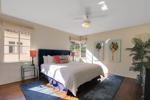 2 habitaciones, tabla de planchar con plancha y cuna de viaje 