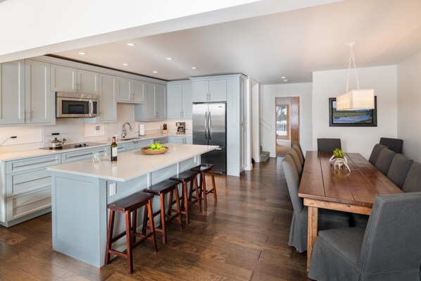 Fridge, microwave, oven, stovetop - Outpost: Timber Ridge 5 - Air Conditioning and Hot Tub Access! (Teton Village)