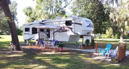 Cozy getaway on large private lot with miles of water!