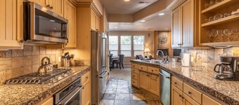 Entrada Home at Lava Falls-Minutes to Black Desert and Snow Canyon State Park!