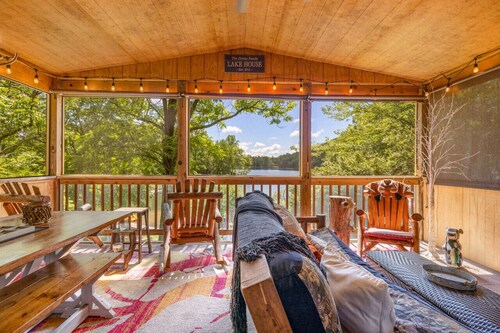 Waterfront Cabin 20 Mins to National Park & Massanutten!
