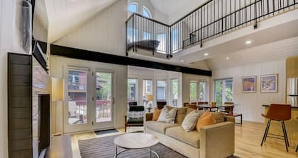 Stunning 5 Bedroom Old Town home - Sleeps 14