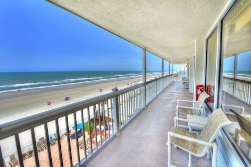 Oceanfront Getaway - Pools & 5-Min Walk Beach