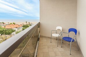 Double or Twin Room, Balcony, Sea View | In-room safe, desk, free WiFi, bed sheets - Hotel Airone (Rimini)