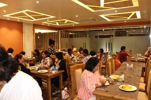Restaurant - Dhamma Grand Hotel Resort (Gaya)