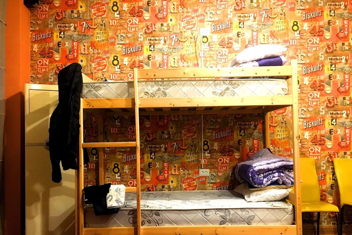 Dormitorio condiviso, dormitorio misto (2 beds) | Ferro/asse da stiro, Wi-Fi gratuito, lenzuola