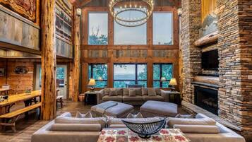 Smart TV, chimenea y oficina