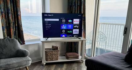 Spectacular Oceanfron~3 bedroom/3 bath Corner Unit at Seawatch