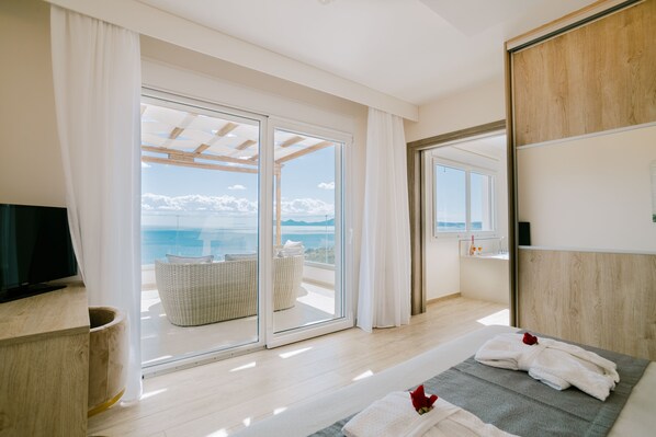 Villa, flere senger, ikke-røyk (Afrodite) | Skrivebord, lydisolert, strykejern/-brett og wi-fi (inkludert)