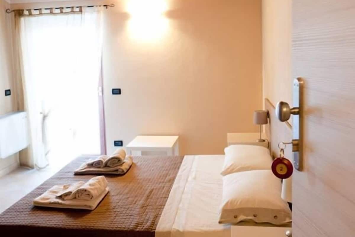Double Room, Balcony