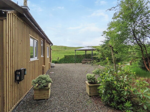 Terrace/patio - 2 bedroom accommodation in Bardennoch West, near Carsphairn (Bardennoch West, near Carsphairn)