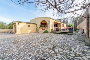 Property grounds - Fantastic Finca with Wi-Fi, Air Conditioning, Garden and Terrace (Algaida)