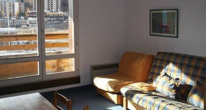 Studio lumineux au pied des pistes, centre station d'OrciĂšres Merlette, proche commerces et loisirs