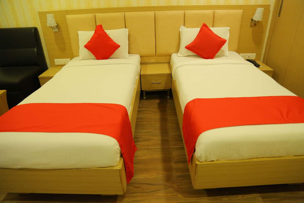 Egyptian cotton sheets, premium bedding, individually decorated