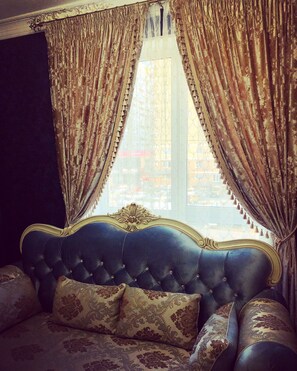 Suite, 1 Bedroom | View from room
