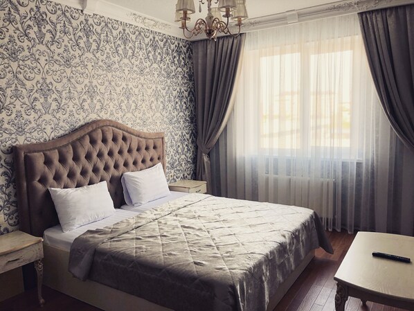 Standard Double or Twin Room | Blackout drapes, soundproofing, iron/ironing board, rollaway beds