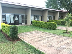 Mặt tiền nơi lưu trú