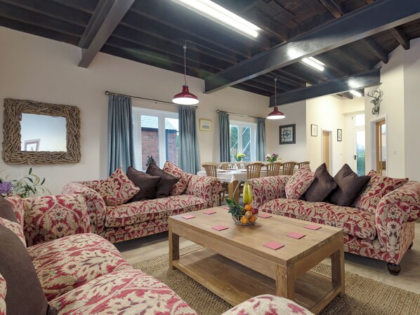 TV - Harbour View - UKC2303 (Wainfleet St. Mary, near Skegness)