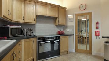 Lave-vaisselle, chaise haute