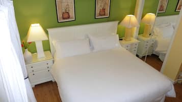 1 sovrum, strykjÀrn/strykbrÀda, gratis wi-fi och sÀngklÀder