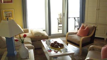 Smart-tv, dvd-spelare och en stereo