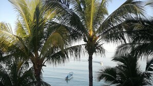Unclassified image, 2 of 9, button - Casa Cat Ba (Isla Holbox)