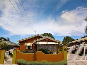 Exterior - Stunning 2 bed 1 bath villa , Drax Hall, Jamaica (Drax Hall)