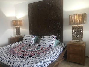 Fer et planche à repasser, Wi-Fi, draps fournis